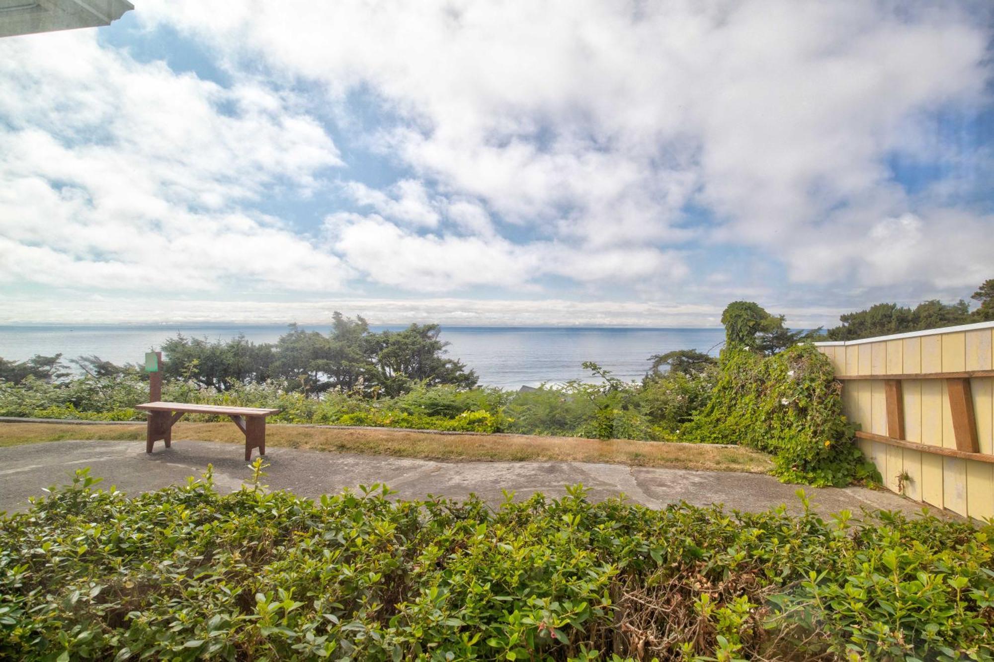 Ester Lee Oceanview Inn Lincoln City Esterno foto